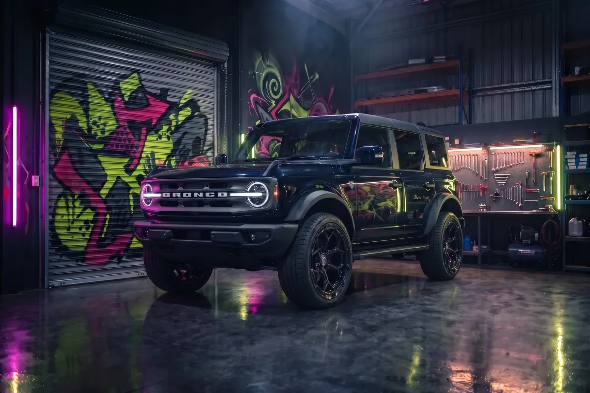 The same 2025 Ford Bronco with new wheels